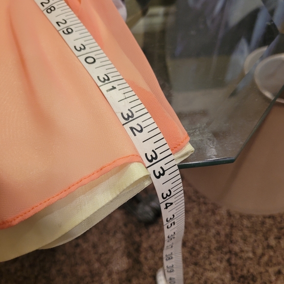 NEW GRAD/ WEDDING FORMAL GOWN - Picture 6 of 7